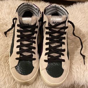 P448 sneakers 7.5 (37 run large)